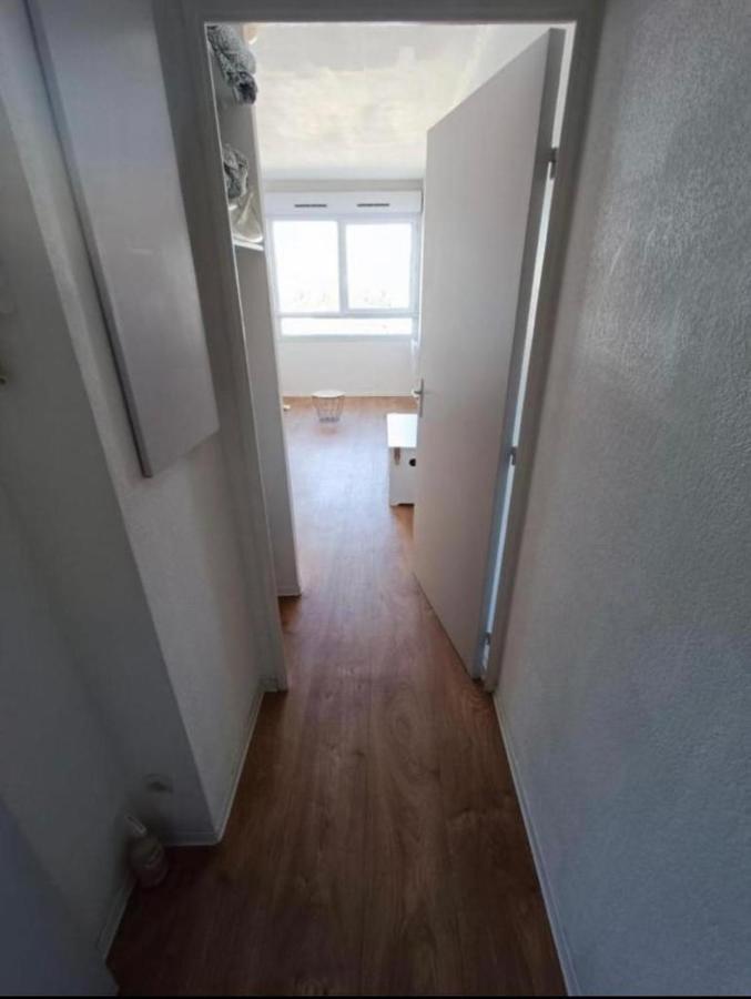 Appartement Tout Equipe A 6 Minutes De La Gare St Charles Marseille Exterior photo