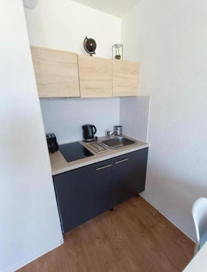 Appartement Tout Equipe A 6 Minutes De La Gare St Charles Marseille Exterior photo